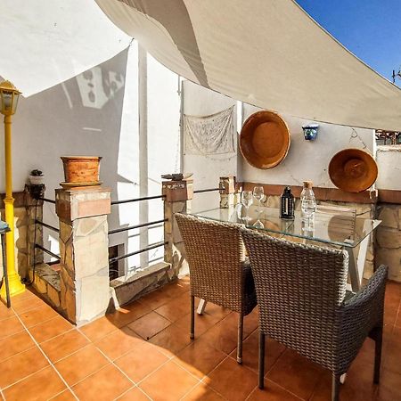 2 Bedroom Cozy Home In غراثاليما المظهر الخارجي الصورة