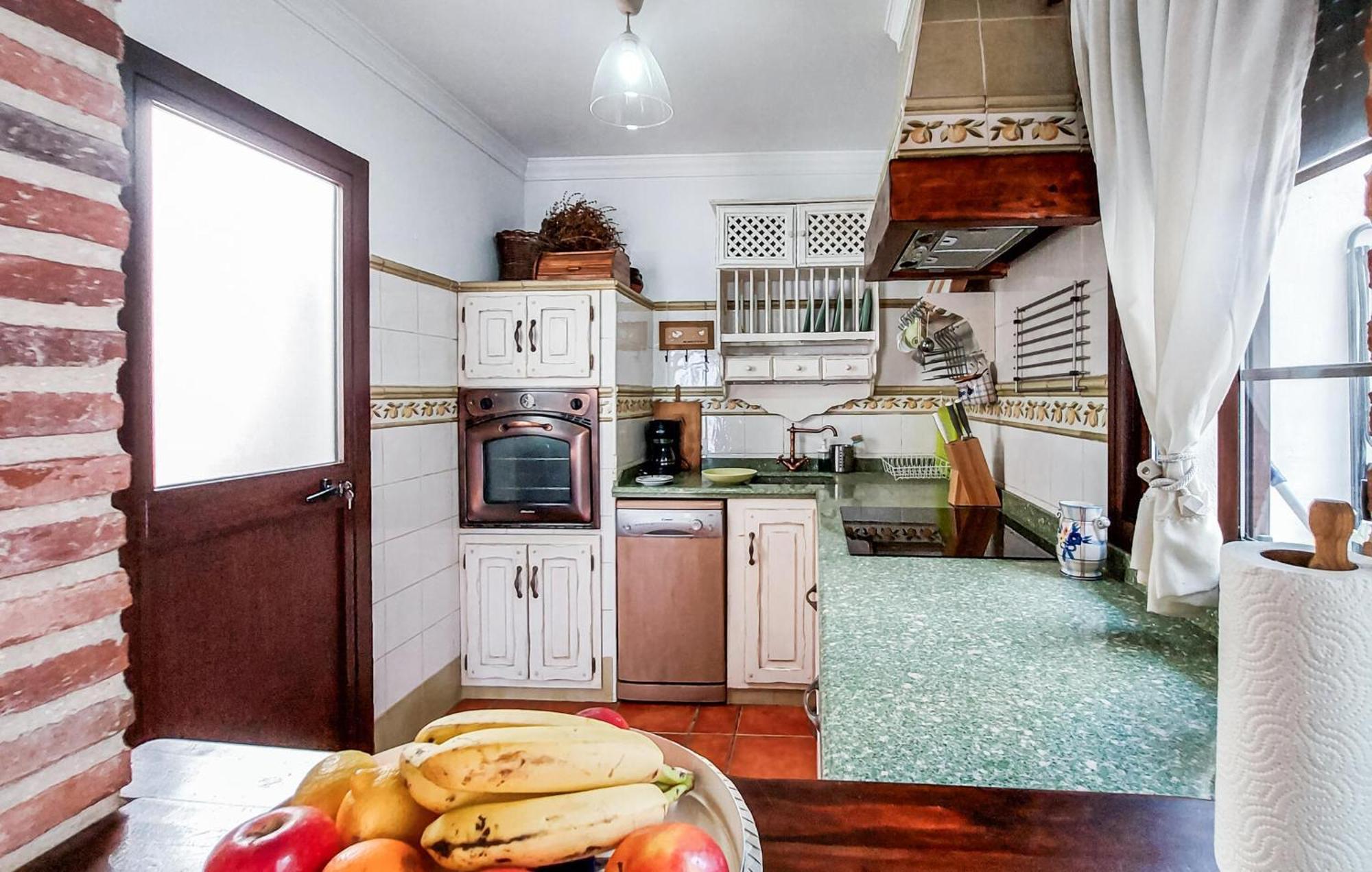 2 Bedroom Cozy Home In غراثاليما المظهر الخارجي الصورة