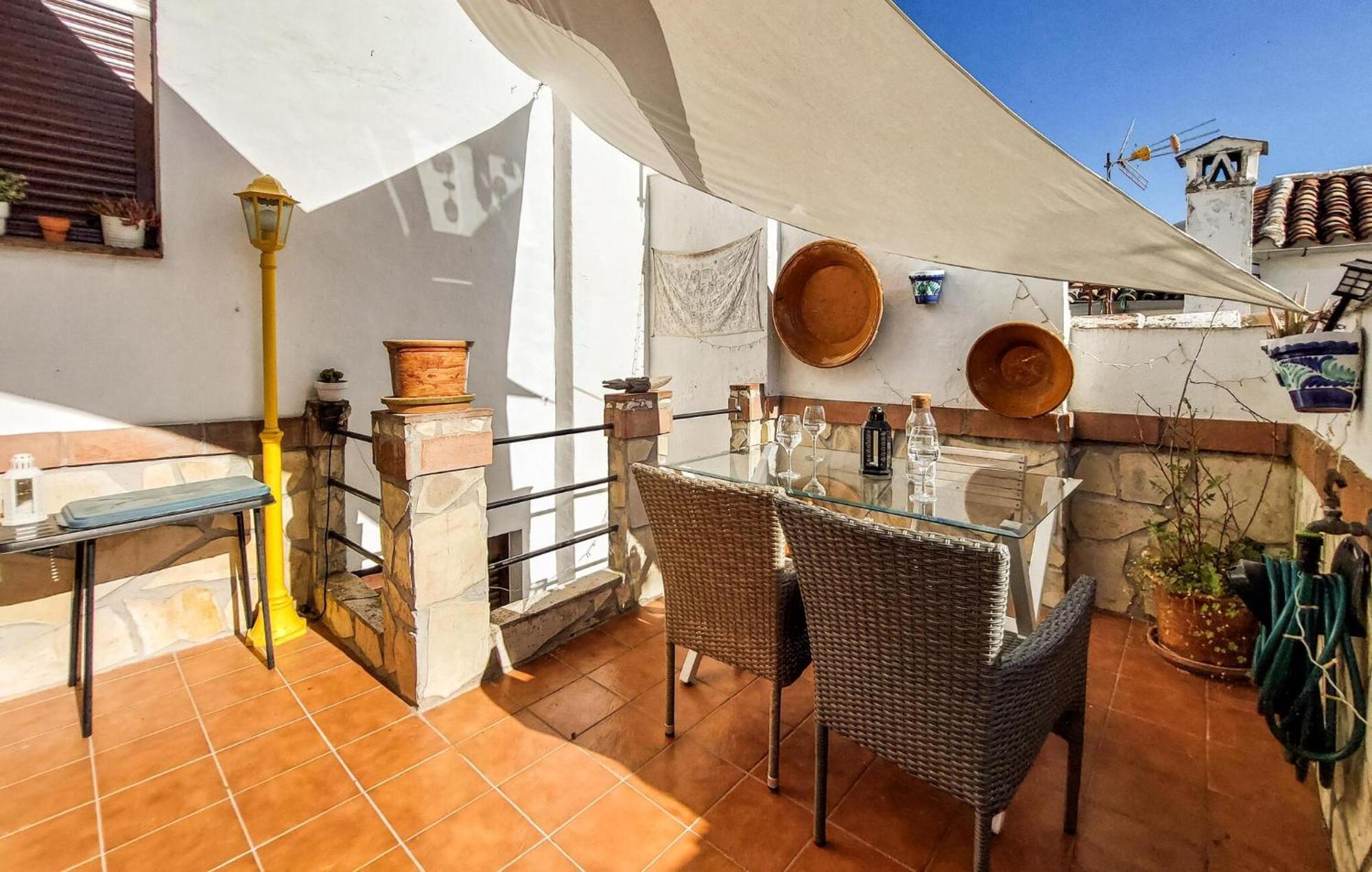 2 Bedroom Cozy Home In غراثاليما المظهر الخارجي الصورة